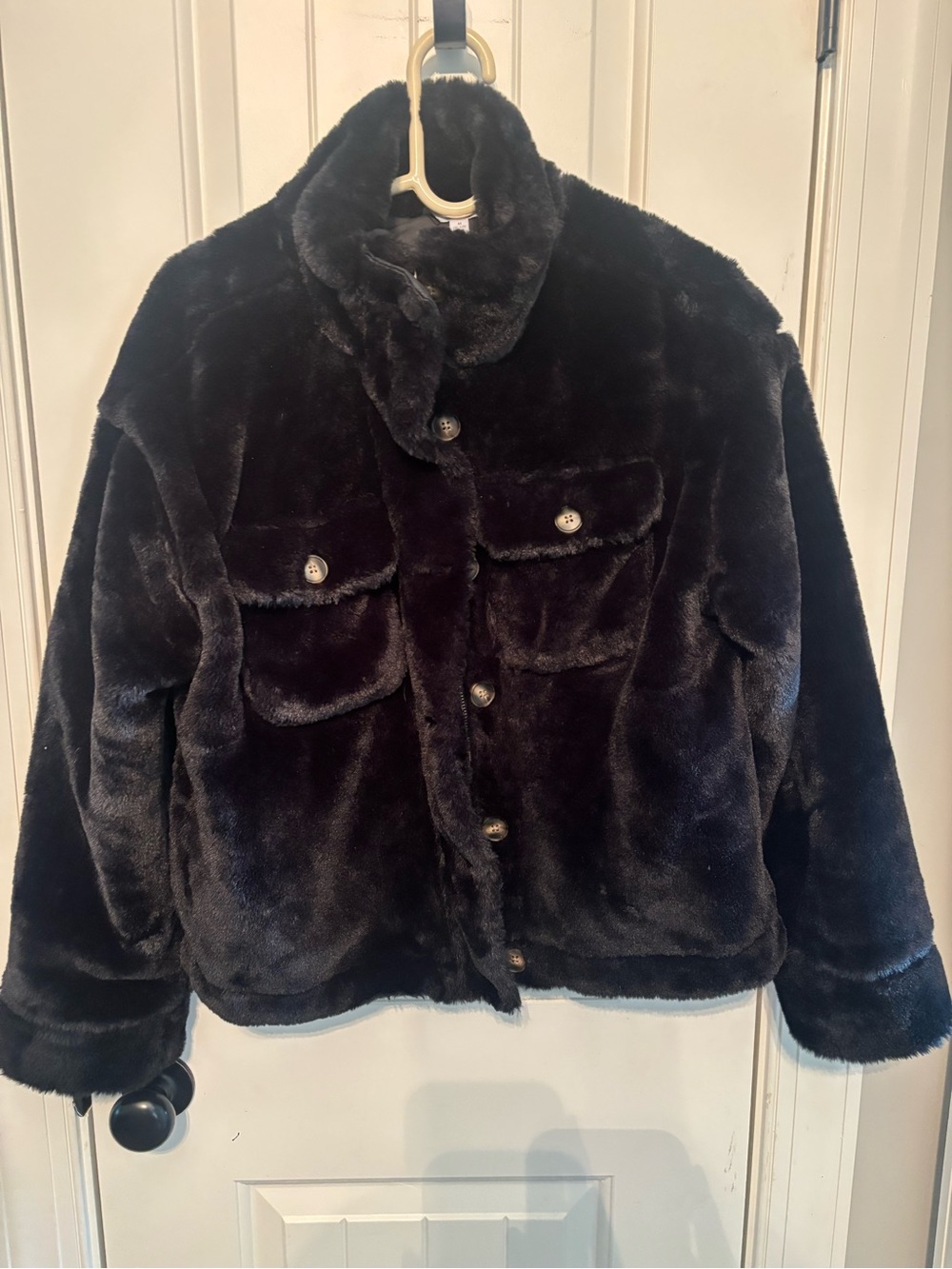 Time and Tru Black Faux Fur Teddy Jacket with Button Front Medium